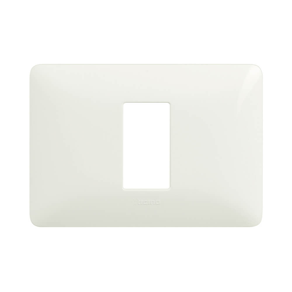 وش 1 فتحة ماتكس ايدج ابيض - بتشينو - الكرتونة  40 قطعة